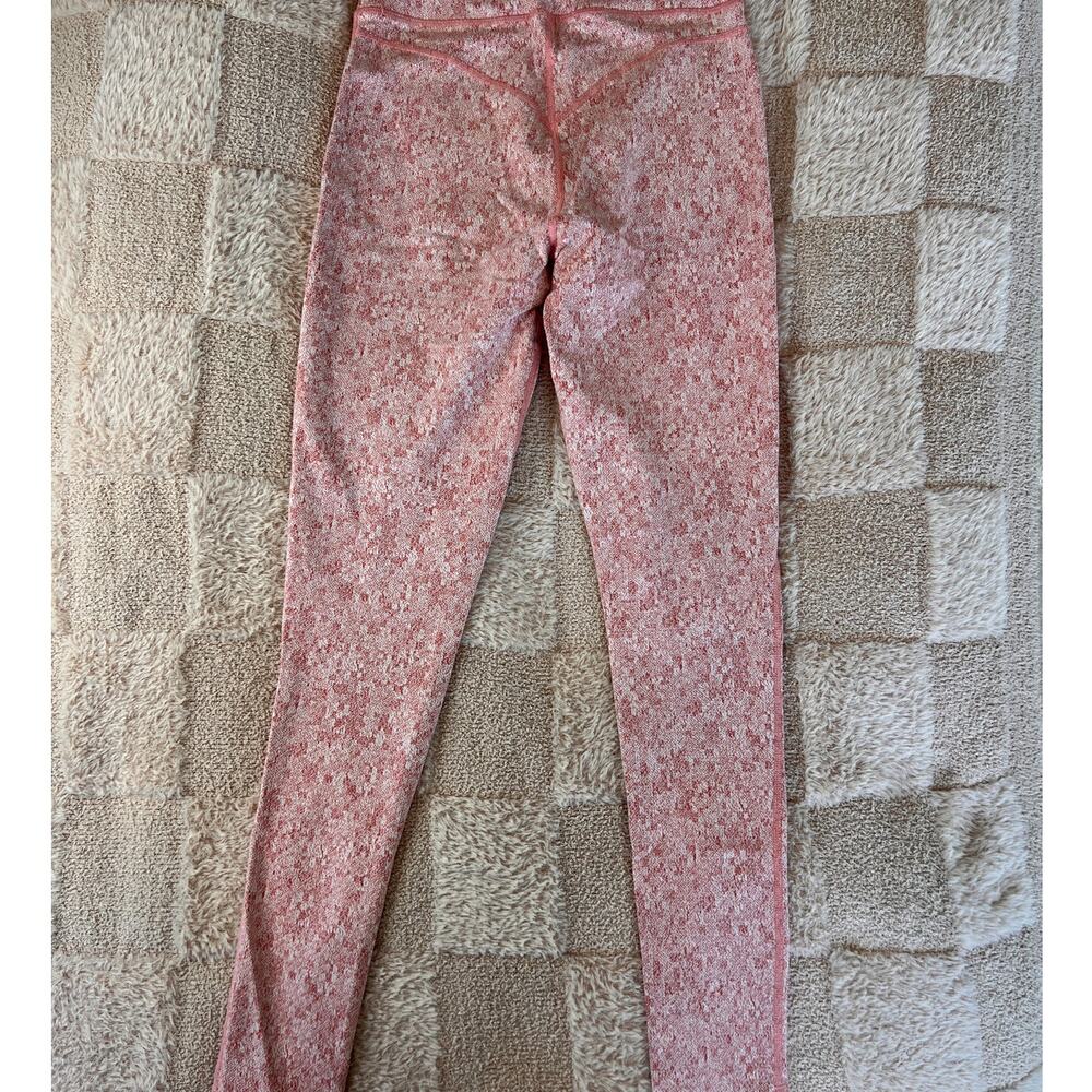 Gymshark Fleur Texture Washed Dusky Pink Set - Picture 5 of 10